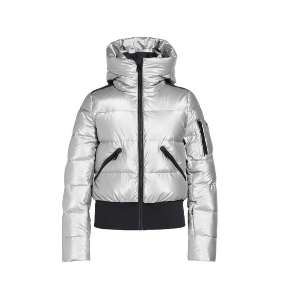 🎿NWT Goldbergh Aura Puffer Women’s Ski Jacket Metallic Silver w/ Black Star 🌟 - Picture 2 of 10